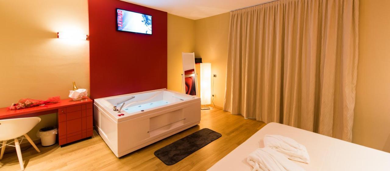Sweet Motel Verdello Экстерьер фото